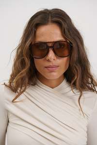 Womens Sunglasses: BS-3312-C4 Tort/Brown