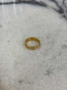 Mens Accessories: Texture Ring Gold