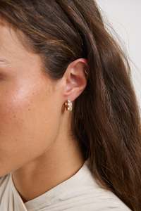 Crystal Huggie Earring 18k Gold Plated