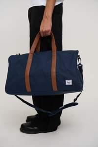 Herschel Novel Duffle Navy