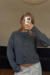 Catia Cardi Dark Grey