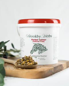 Herbal Calmer (Valerian Free) for Horses - Natural Sensitivity & Stress Support