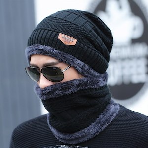 Frontpage: Fleece Beanie & Neck Gaiter
