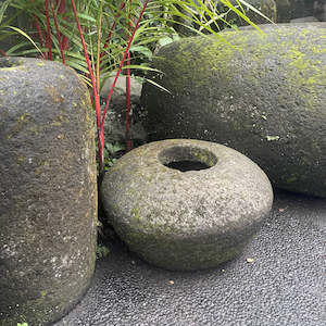 25462 Concrete Donut Pot 650 x 650 x 300H