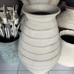 25444 Tall Terracotta Pot 350 x 350 x 800
