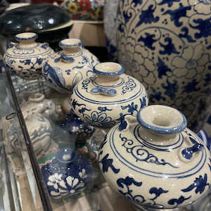 25434 XS Blue & White Vase 100 x 100 x 100