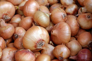 Products: Onions Brown NZ 1kg