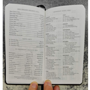 Stationery: Collins Pocket Notebook Diary CW7 Week To View