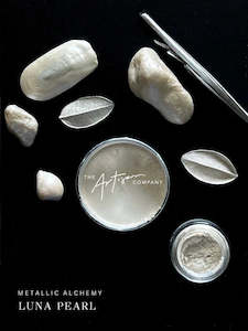 Metallic Alchemy: Metallic Concentrate Luna Pearl