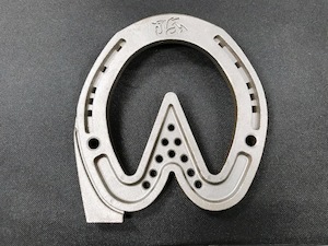 Blurton Lateral Extension Heart Bar – Bryant Farrier Limited