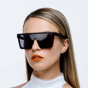 Sunglasses: Malibu - Black