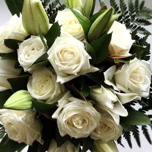 White Rose & Lily Bouquet - Same Day Delivery Upper Hutt & Wellington