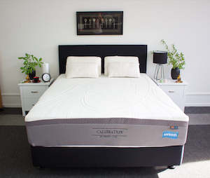 Queen Bed: Calibration Hybrid Queen Bed