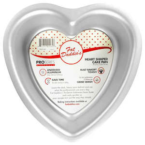 Sofia The First Party: Fat Daddio's Heart Cake Pan Solid Bottom 8" x 3"
