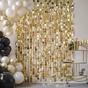 Diwali Party: Ginger Ray Champagne Gold Sequin Hanging Backdrop Decoration