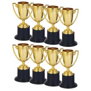 Basketball Party: Goal Getter Mini Trophies - 8 Pack