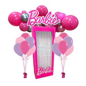 Wall Decorating Kits: Barbie Backdrop Package