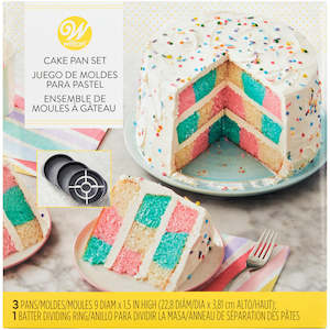 Specialty Cake Tins: Wilton Round Checkerboard Cake Tin