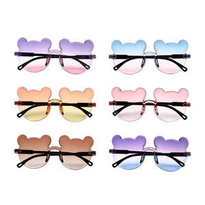 Little Bear: Hello Kitty Glasses