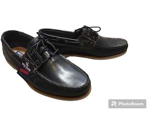 Footwear: Wild Rhino