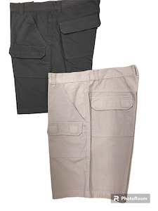 Mens Shorts: Savane Cargo