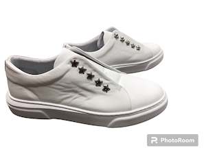 Womens Footwear: Lesansa Supperstar