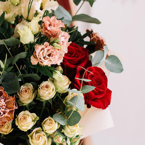 Florist pick reds, pinks, cream