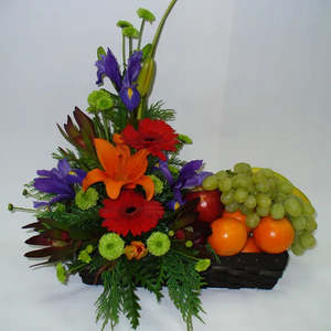 Hampers: Fruit and Flowers
