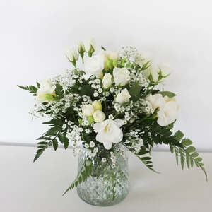 Bouquets: Vase of Elegance