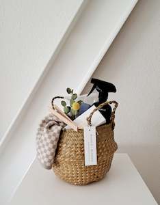 Gift Boxes For Her Nz: Real world + goods round basket 