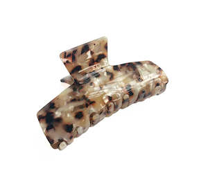 Hair Styling: CLAW CLIP - Buttermilk Kiana in Classic Tortoiseshell