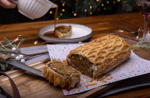 Products: Christmas Vegan Beef Wellington Burger Plant