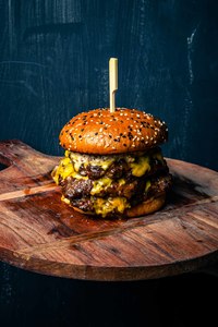 Burgers: AMERICAN COWBOY