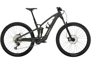 bikes-E-Bike Mountain: Trek Fuel EXe 5 Matte Black