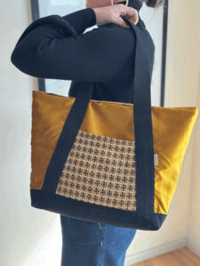 Products: B&B City Tote - Take me to the Opera - Burlap & Bright