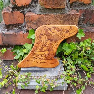 Macrocarpa Mushroom Board - Burnt Offerings