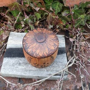 Products: Little Sunflower Container - Burnt Offerings