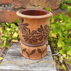 Wooden Daisy Vase - Burnt Offerings