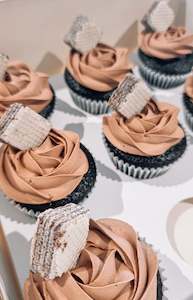 Cupcakes: Gluten Free Signature Cupcakes