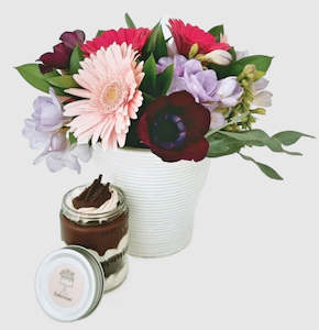 Bloom Bake Bundles: Cake Jar and Posy Pot