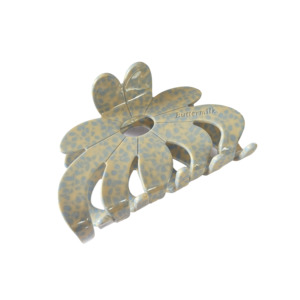 Rebekah Claw Clip in Cereal Milk