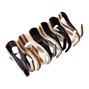 Weina Claw Clip in Date Loaf