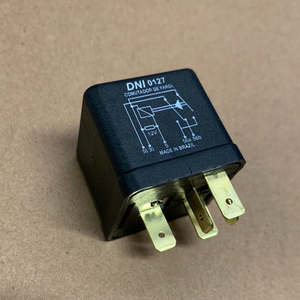 HEADLIGHT RELAY, 12 VOLT, 5 TERMINAL - Beetle/Ghia/Kombi 1968 to 1991