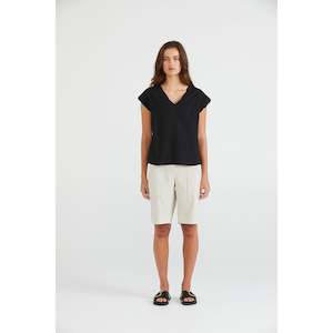 Lania: Scallop top black