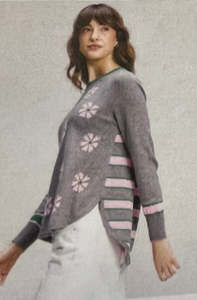 Knitwear: Daisy Chain jersey cloud