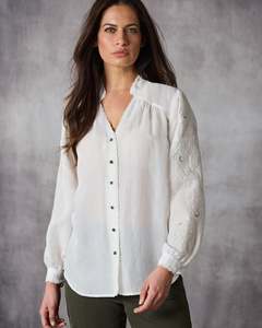 Summer Tops: Dash Shirt off white