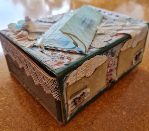 Products: Ultimate Paper Crafters Gift Box Unpinned Creative