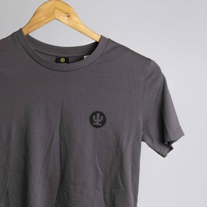 Banner T-shirt SS - Rough Cut