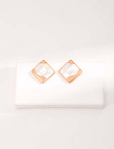 Jewlery: Pure silver shell earrings