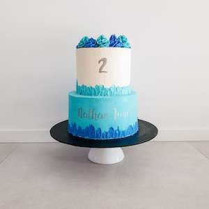 Two Tier Cakes: Two-tier Signature Cake